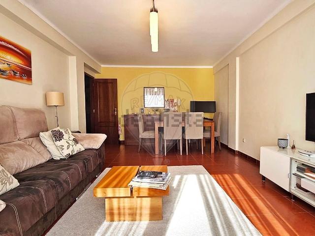 Apartamento, Corroios