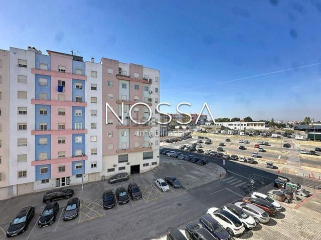 Apartamento, Corroios