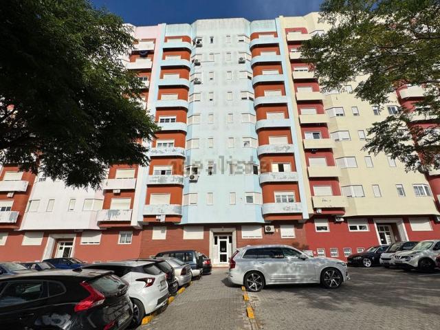Apartamento, Corroios