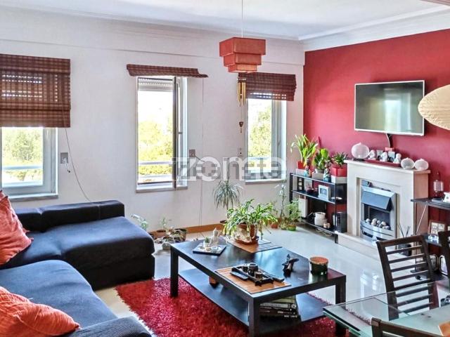 Apartamento, Corroios