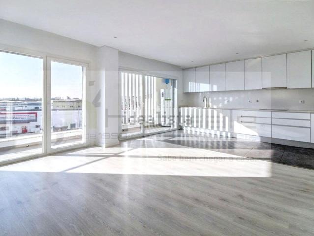 Apartamento, Corroios
