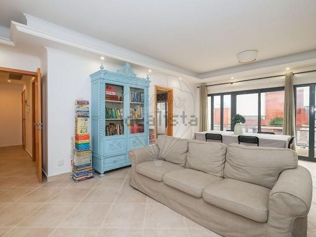 Apartamento, Corroios