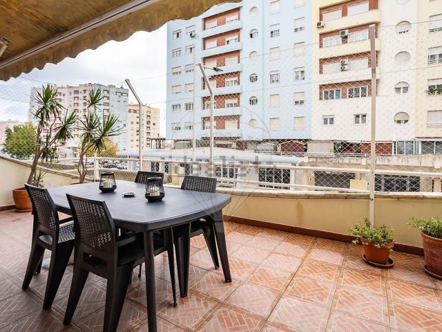 Apartamento, Corroios