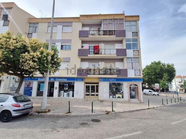 Apartamento, Corroios