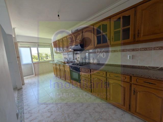 Apartamento, Corroios