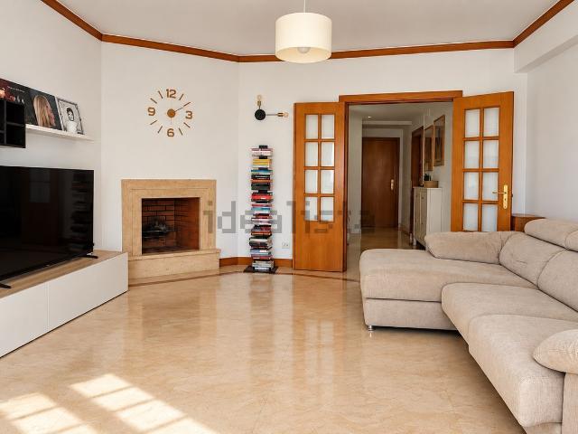 Apartamento, Corroios