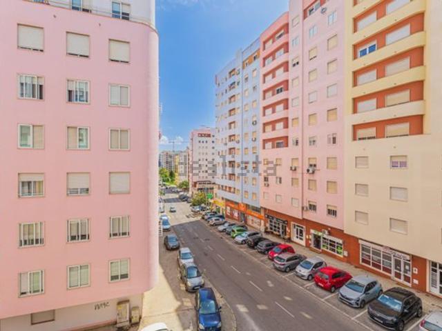 Apartamento, Corroios
