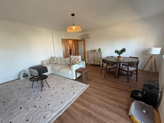 Apartamento, Corroios