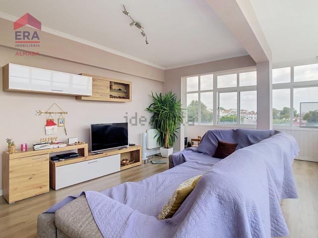 Apartamento, Corroios