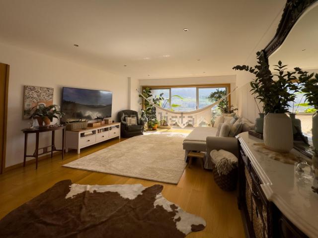 Apartamento, Costa