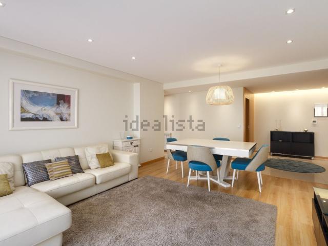 Apartamento, Costa