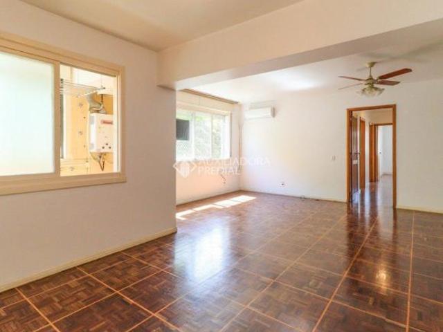 APARTAMENTO CLÁSSICO, AMPLO E ILUMINADO!
