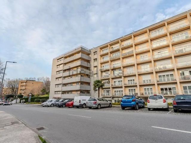 Apartamento, Creixomil