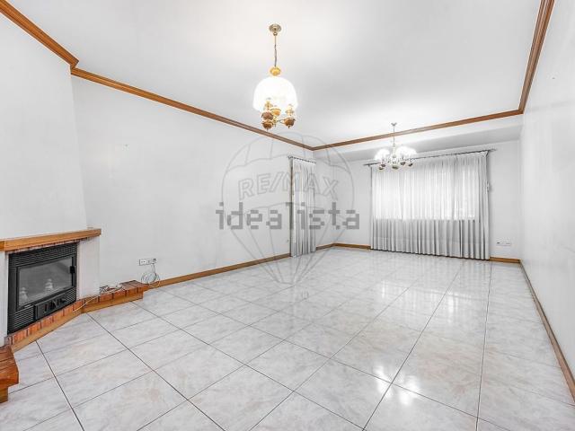 Apartamento, Creixomil