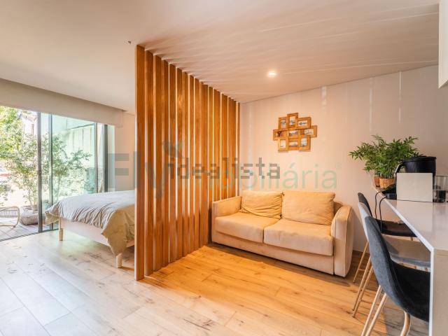 Apartamento, Creixomil