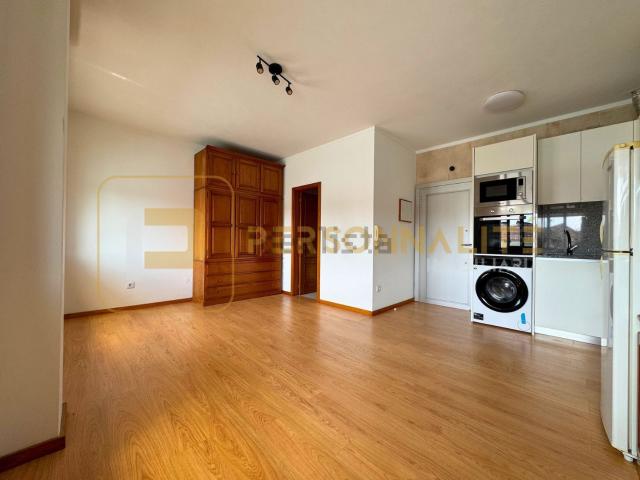 Apartamento, Creixomil