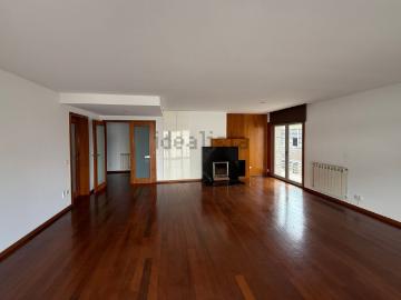 Apartamento, Creixomil