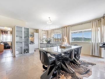 Apartamento, Cristelos Boim Ordem