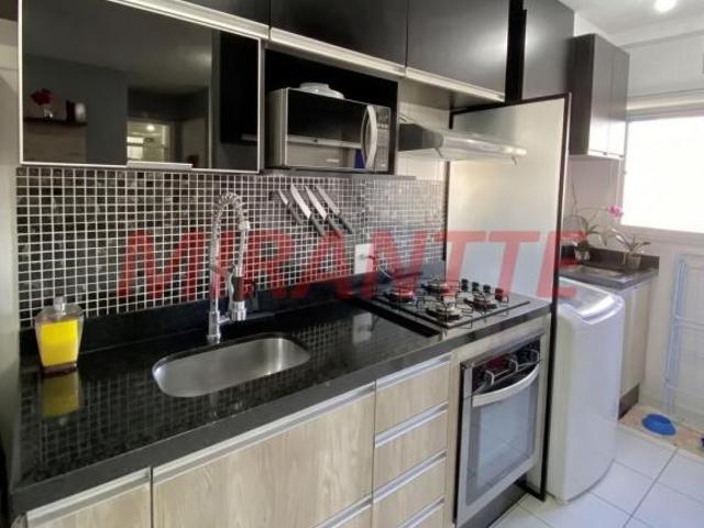 Apartamento de 49m² com 2 quartos