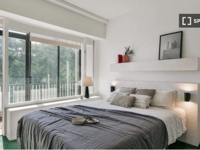 Apartamento de 4 dormitorios en alquiler en Barcelona
