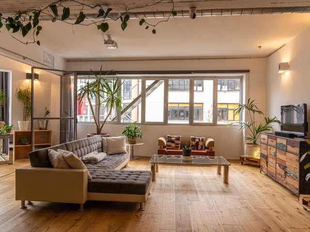 Apartamento de 4 dormitorios en alquiler en Barcelona