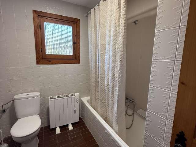 Apartamento de 4 dormitorios en alquiler en Benitachell