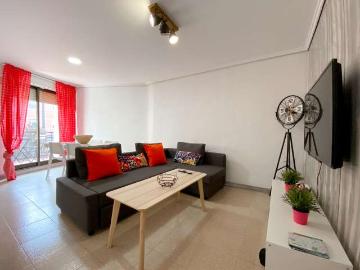 Apartamento de 4 dormitorios en alquiler en Benimaclet, Valencia