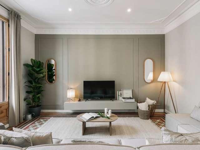 Apartamento de 4 dormitorios en alquiler en Ciutat Vella, Barcelona