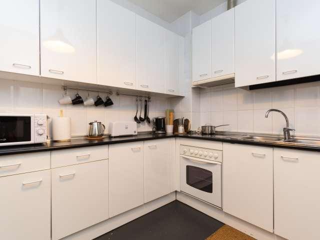 Apartamento de 4 dormitorios en alquiler en Embajadores, Madrid