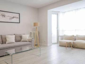 Apartamento de 4 dormitorios en alquiler en Hispanoamérica, Madrid
