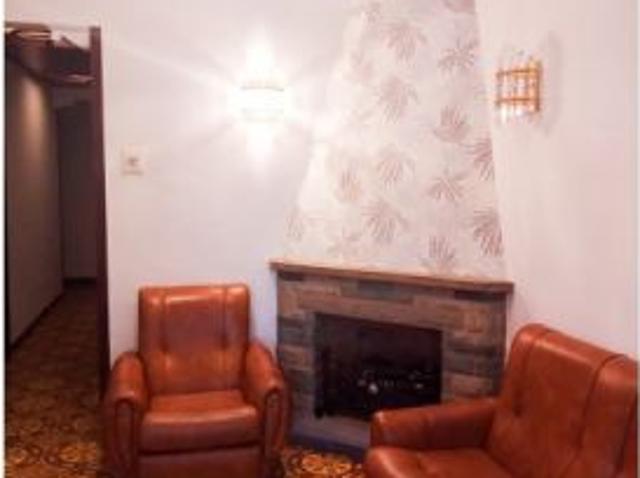 Apartamento de 4 dormitorios en alquiler en Les Corts