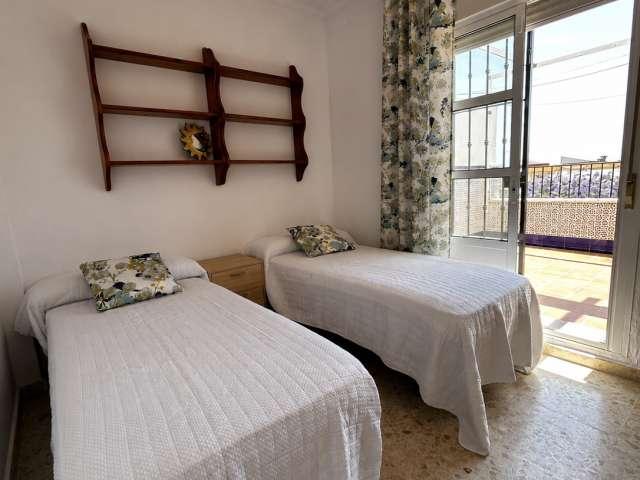Apartamento de 4 habitaciones en alquiler en Barbate, Cádiz