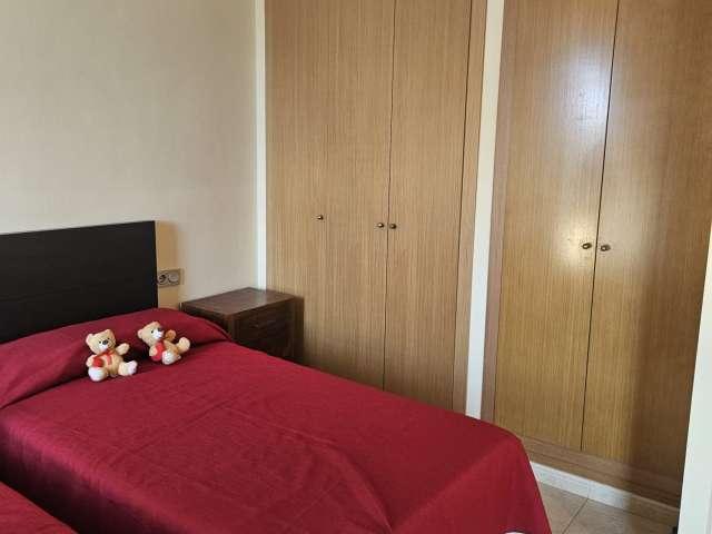 Apartamento de 4 habitaciones en alquiler en Benavites, Valencia