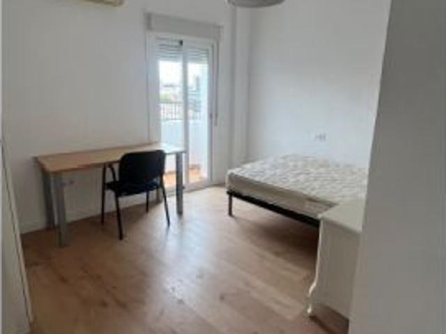 Apartamento de 4 habitaciones en alquiler en El Plantar, gastos incluidos