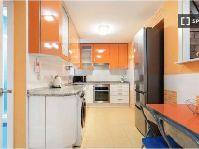 Apartamento de 4 habitaciones en alquiler en Imperial, gastos incluidos