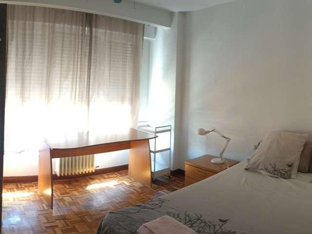 Apartamento de 4 habitaciones en alquiler en Iturrama, Pamplona