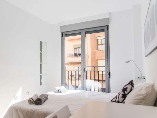 Apartamento de 4 habitaciones en alquiler en Mont Olivet, Valencia