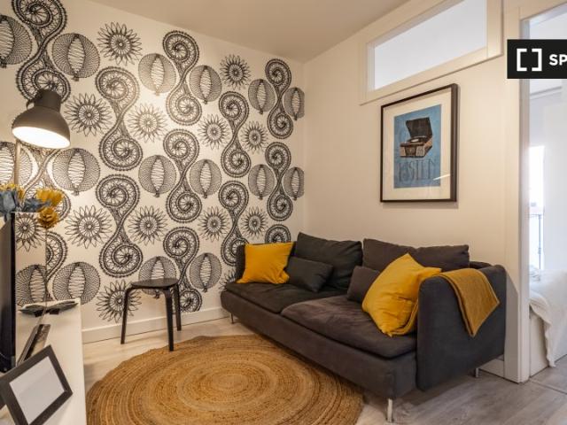 Apartamento de 4 quartos para alugar em Azul, Lisboa