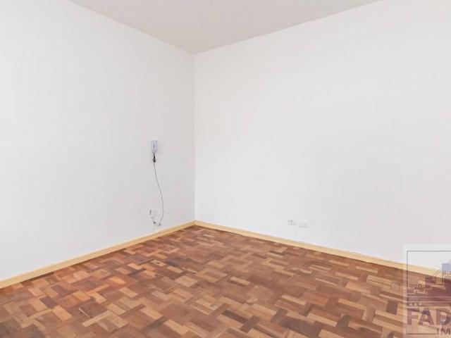 Apartamento de 53 m² na Doutor Muricy Centro Curitiba PR, aluguel por R$ 1.800/mês