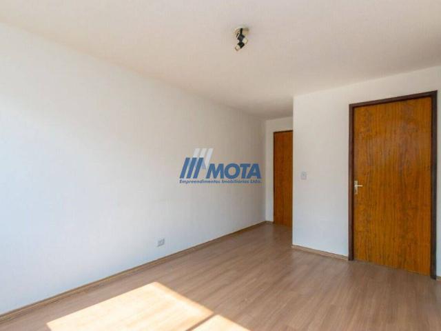 Apartamento de 55 m² na João Batista Trentin Tingui Curitiba PR, aluguel por R$ 2.000/mês