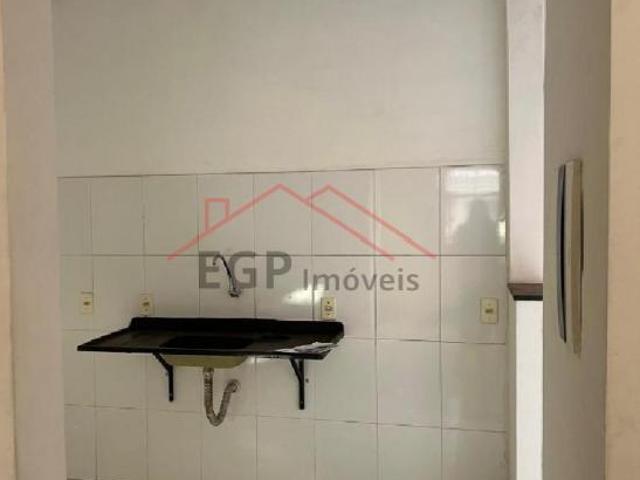 Apartamento de 56m², térreo no Parque São Bento. São 02 dormitórios, sala, cozinha, lavanderia e 1 v