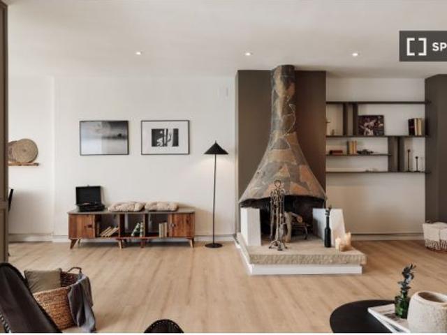 Apartamento de 5 habitaciones en alquiler en Sarria