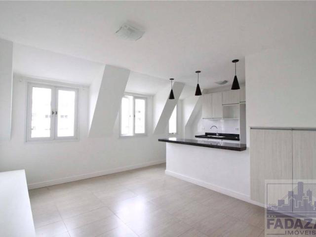 Apartamento de 60 m² na José Izidoro Biazetto Ecoville Curitiba PR, aluguel por R$ 2.800/mês
