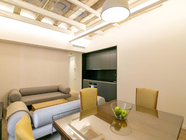 Apartamento de 60m2 reformado y amueblado situado
