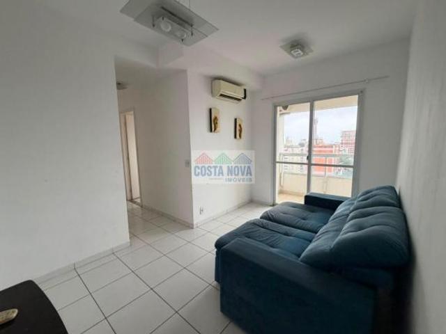 Apartamento de 62m², com 2 quartos a 2 quadras da praia