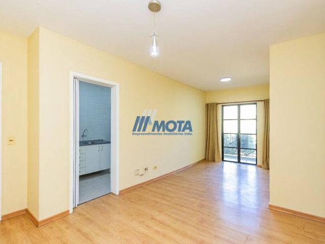 Apartamento de 66 m² na Capitão Leônidas Marques Uberaba Curitiba PR, aluguel por R$ 1.900/mês