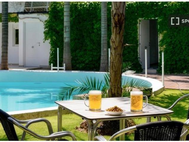 Apartamento de 6 habitaciones en alquiler en Bétera, gastos incluidos