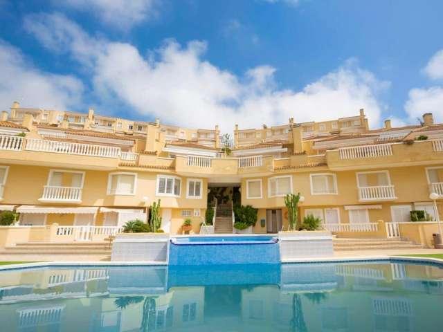 Apartamento de 6 habitaciones en La Manga en alquiler
