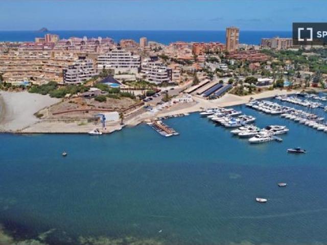 Apartamento de 6 habitaciones en alquiler en Cartagena, todos los gastos incluidos, se admiten masco