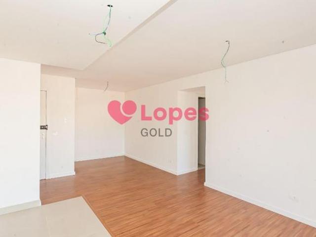 Apartamento de 76 m² com 3 quartos à venda no Bacacheri